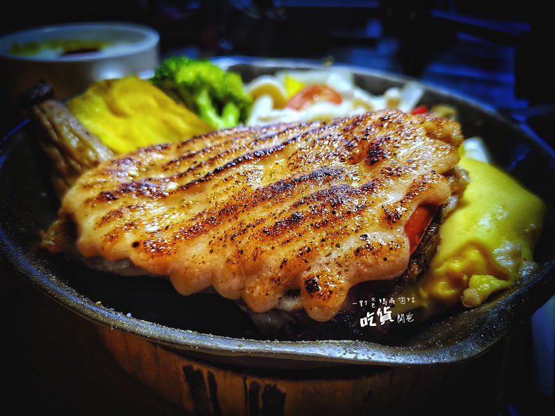 多一點咖啡。高雄美術館直營店