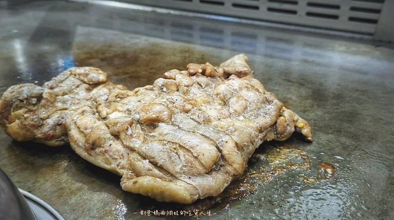 高雄夢時代 雞料理美食『發肉覓FLM』鐵板烤物