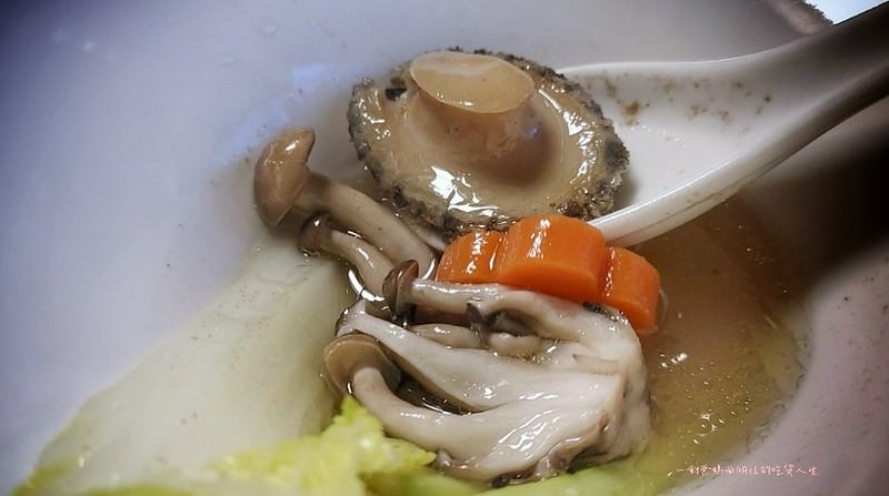 台南玉井景點美食  三千院 白色教堂