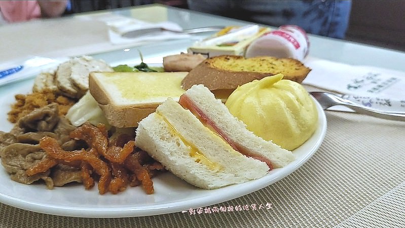 台中西屯區住宿旅館推薦 水雲端旗艦概念旅館 逢甲夜市周邊住宿