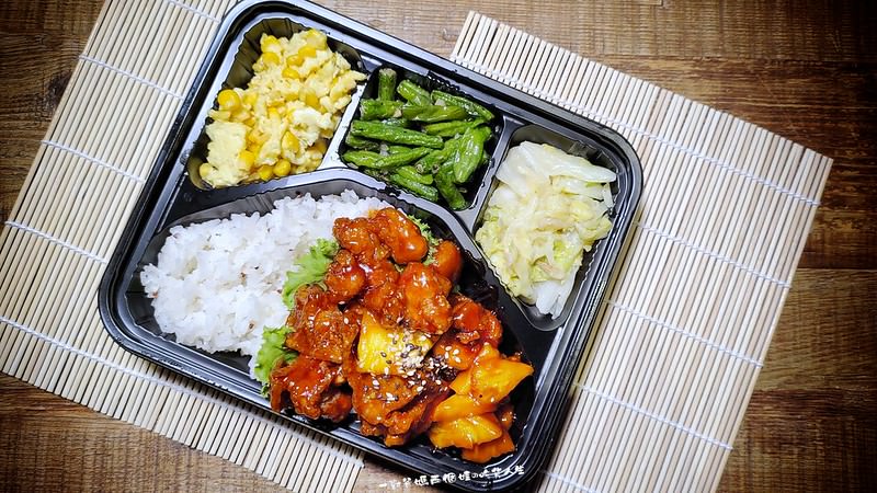 高雄苓雅區美食 多 一點咖啡文化店  高雄防疫便當餐盒2.0 高雄防疫餐
