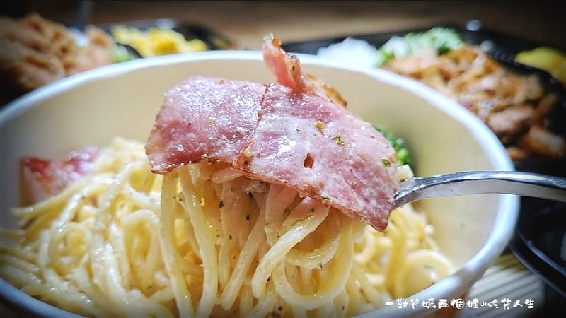 高雄苓雅區美食 多 一點咖啡文化店  高雄防疫便當餐盒2.0 高雄防疫餐