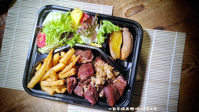 高雄苓雅區美食 多 一點咖啡文化店 高雄防疫便當餐盒2.0 高雄防疫餐