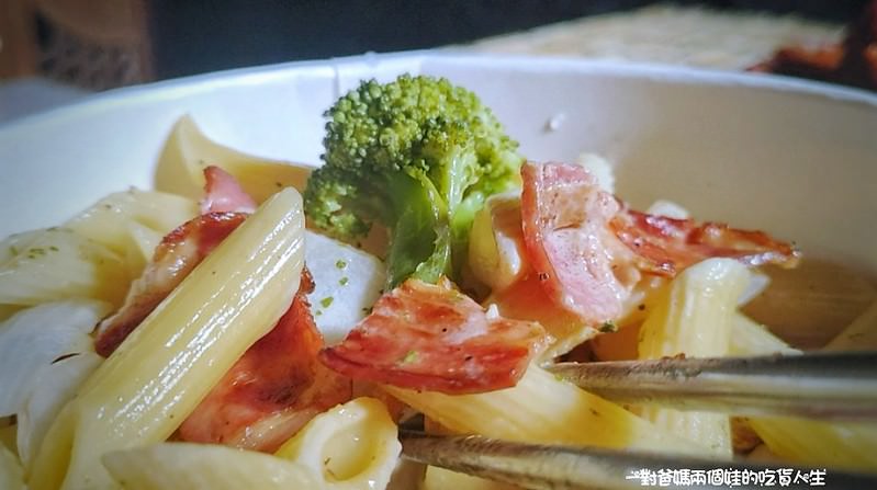 高雄美食 高雄防疫餐盒 多一點咖啡文化店