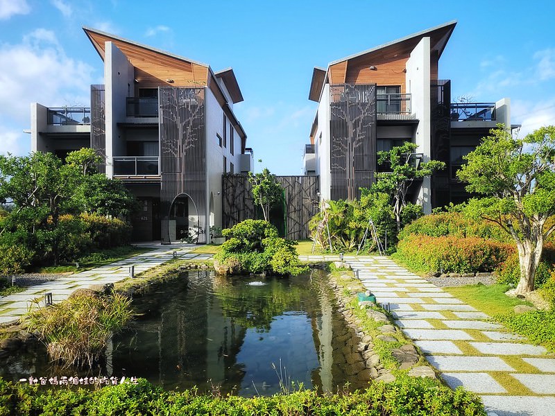 屏東恆春民宿│墾丁葡園會館│浮誇系電梯泳池別墅，獨立房型私人泡湯空間。