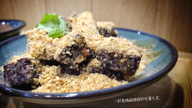 高醫美食 小清新、文青小麵店『裏麵』清燉、麻辣湯頭配搭涮嘴小菜、滑順Q彈的乾拌麵