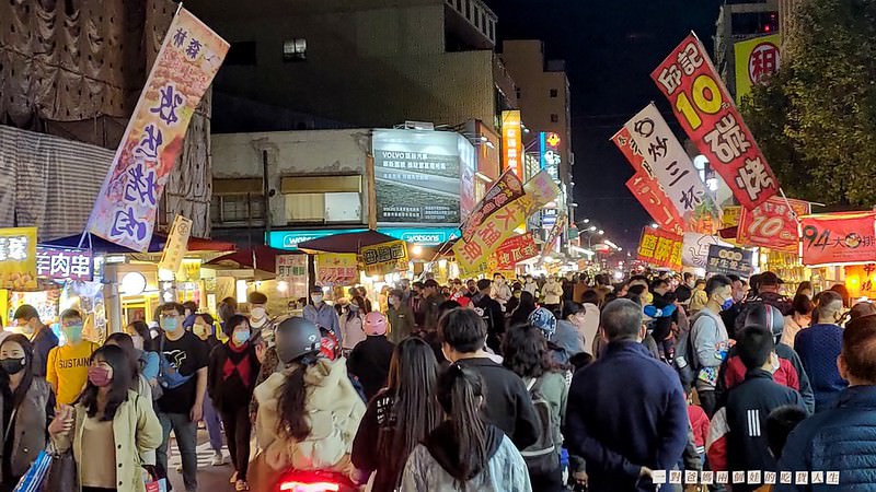 嘉義住宿│西區│隱藏於文化路夜市間的超優質住宿，浮誇系吃到飽早餐更是讓人驚艷的享受。