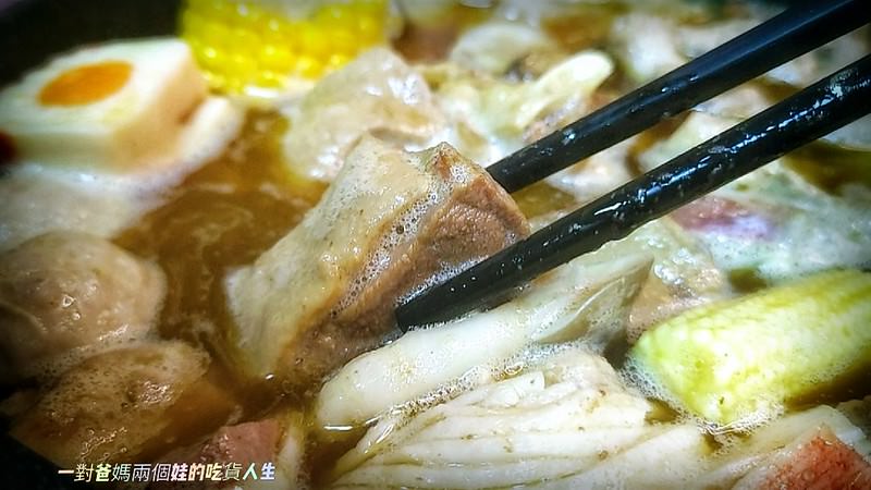 食運來 麻辣嫩牛 嗆辣嗨鍋 紹興薑母鴨 麻辣鴨血豆腐