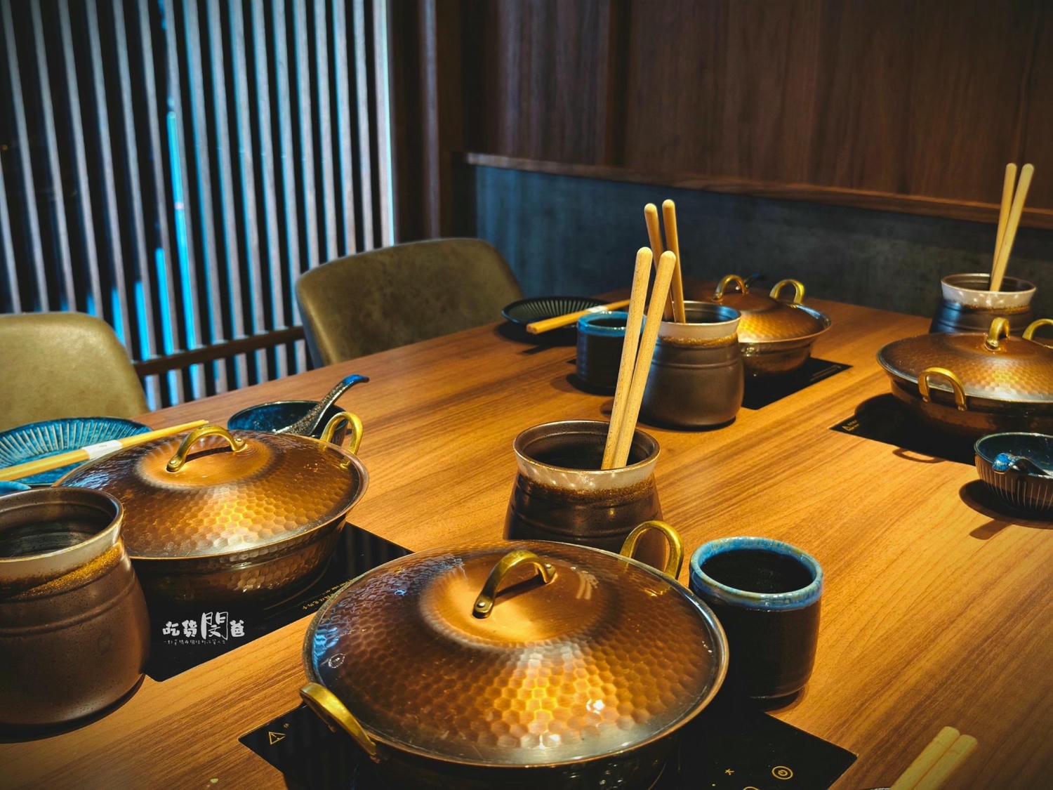 仲板前鍋物│高雄前金│一鍋入魂！巷弄隱藏版！超狂雜炊龍蝦鍋、午間限定甜甜價鍋物，一吃愛上！