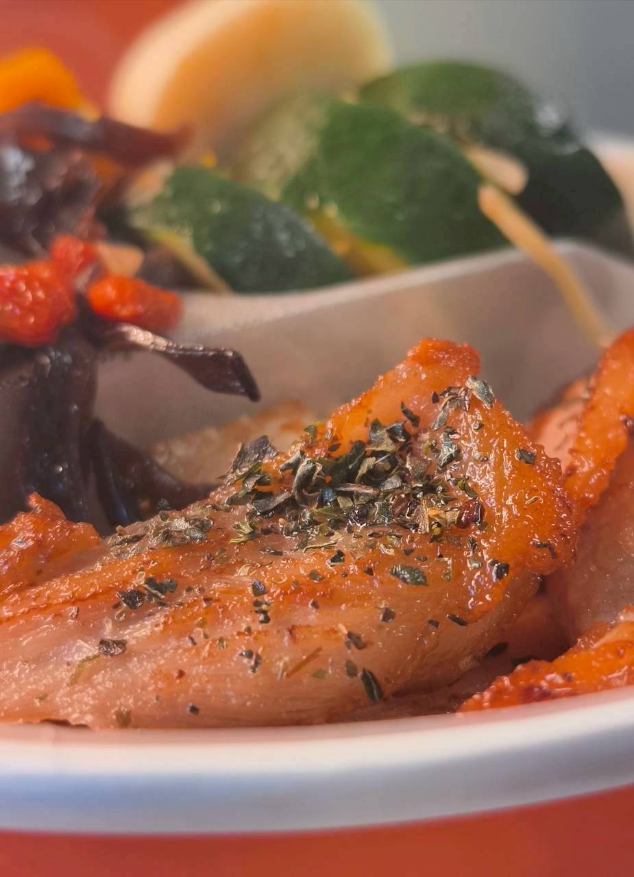 豐闔家開伙燒肉餐盒民權店｜高雄苓雅｜隱藏巷弄的好味道，主菜狂、配菜讚，會愛上！