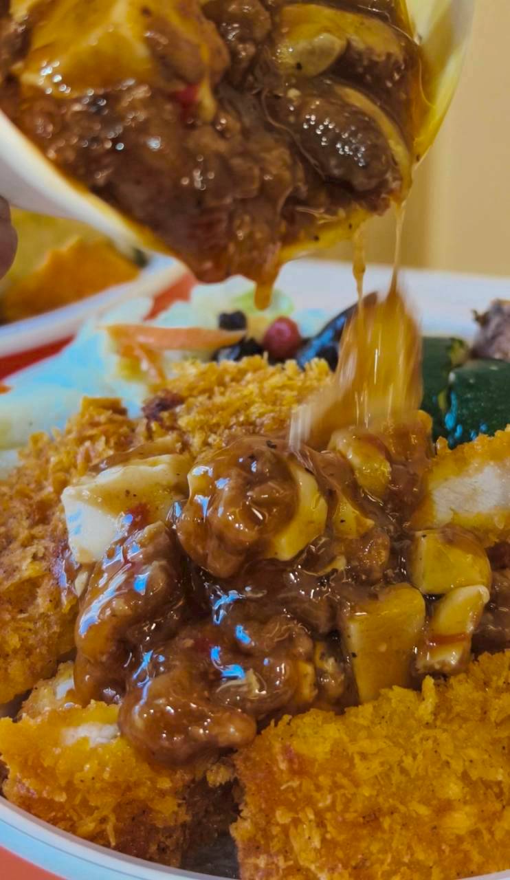 豐闔家開伙燒肉餐盒民權店｜高雄苓雅｜隱藏巷弄的好味道，主菜狂、配菜讚，會愛上！