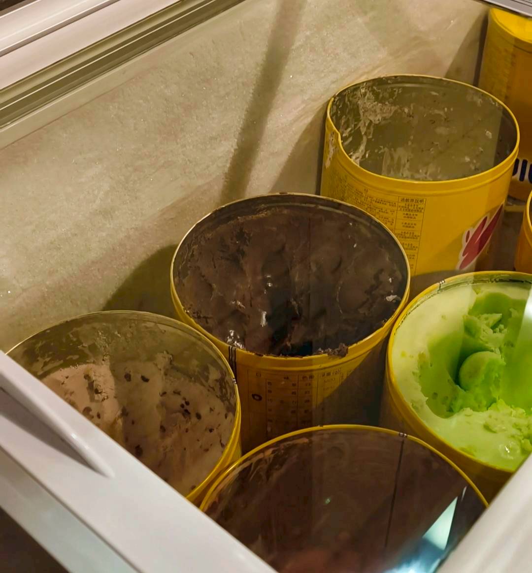 久久熱炒｜台南東區｜冰淇淋吃到飽的ＣＰ熱炒店，眾多台菜讓你爽爽吃！