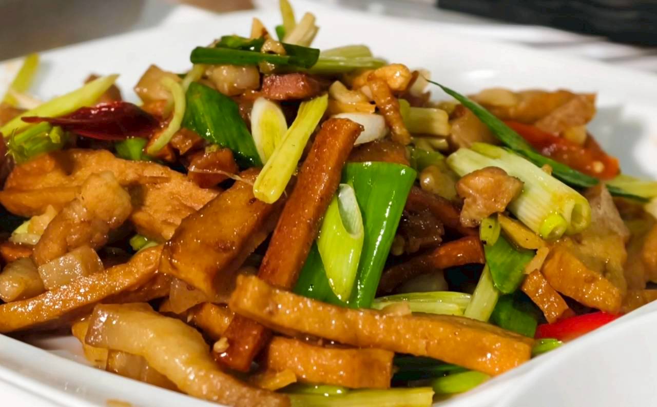 久久熱炒｜台南東區｜冰淇淋吃到飽的ＣＰ熱炒店，眾多台菜讓你爽爽吃！