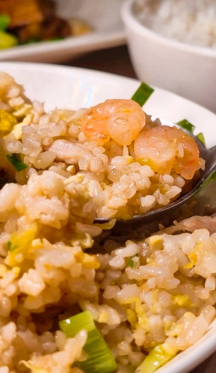 久久熱炒｜台南東區｜冰淇淋吃到飽的ＣＰ熱炒店，眾多台菜讓你爽爽吃！