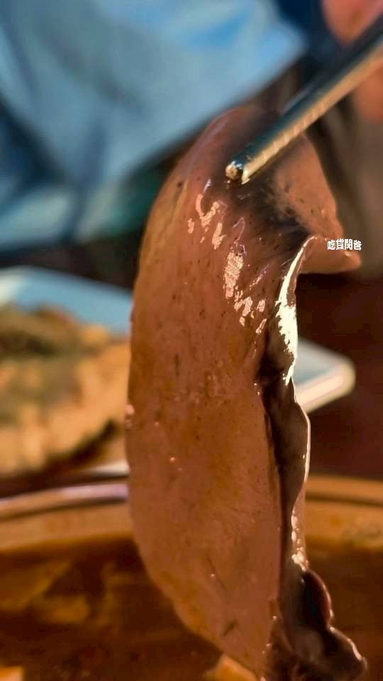 真鶴牛肉拉麵｜高雄左營｜戰斧牛肉麵吃過沒？牛三寶、肥腸麵，你會愛上！