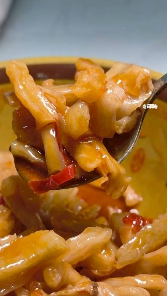 真鶴牛肉拉麵｜高雄左營｜戰斧牛肉麵吃過沒？牛三寶、肥腸麵，你會愛上！