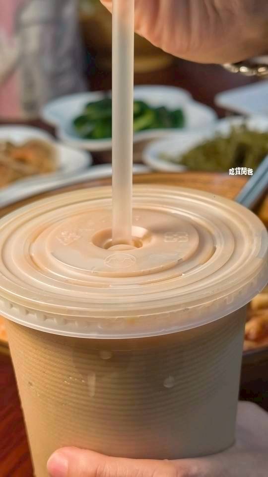 真鶴牛肉拉麵｜高雄左營｜戰斧牛肉麵吃過沒？牛三寶、肥腸麵，你會愛上！