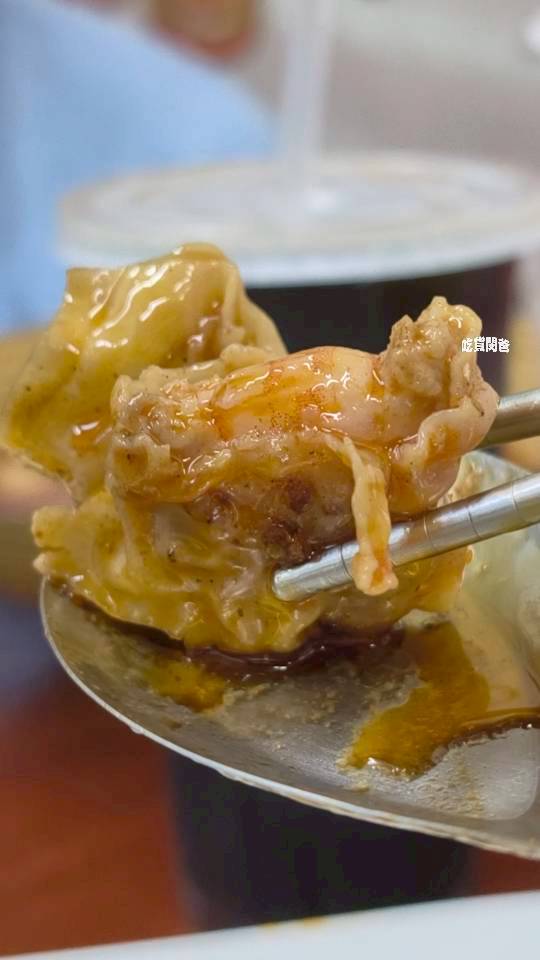 真鶴牛肉拉麵｜高雄左營｜戰斧牛肉麵吃過沒？牛三寶、肥腸麵，你會愛上！