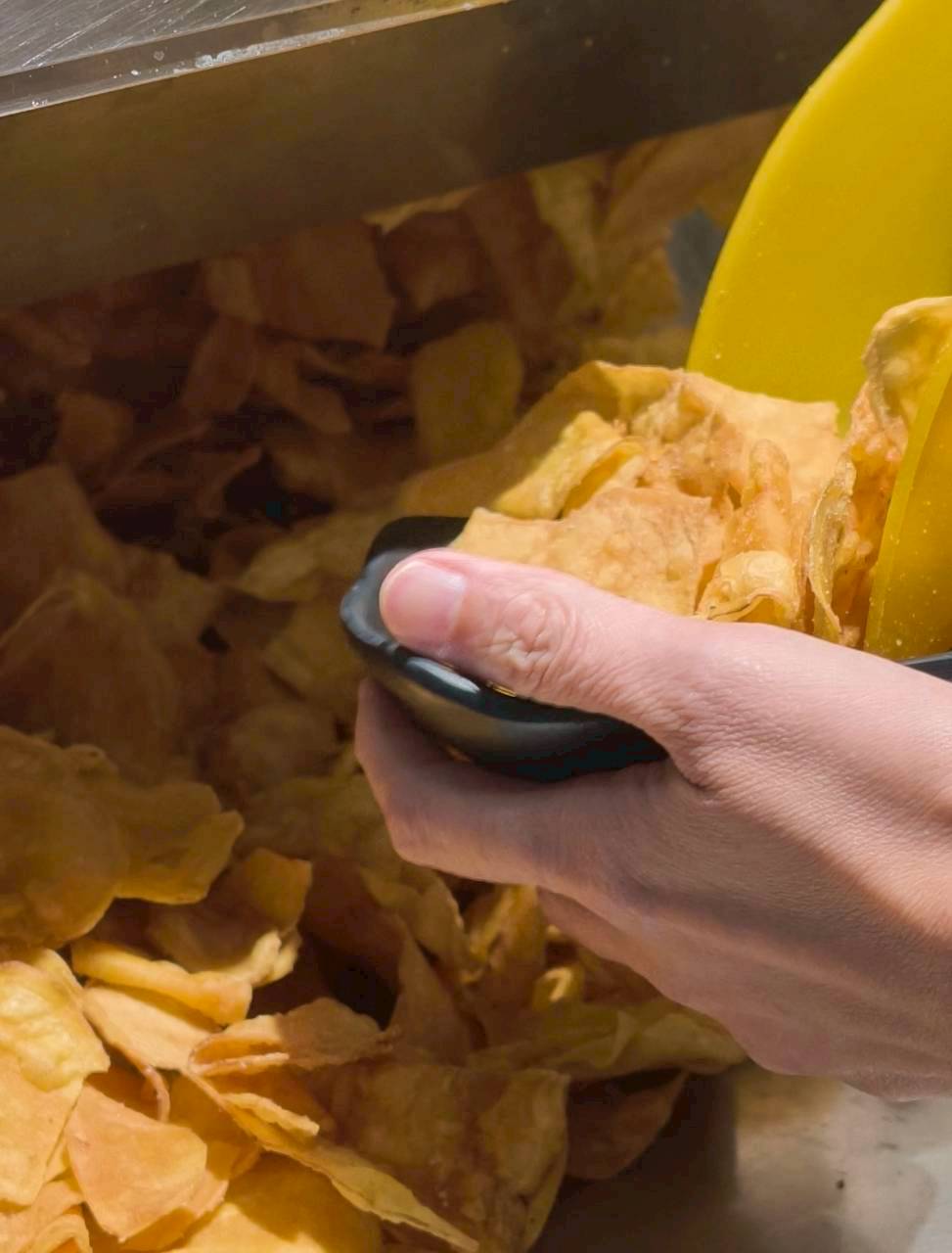 九鼎鍋｜高雄鳳山｜24小時不打烊超人氣小火鍋，自助吧吃到飽，讓你吃好吃滿！