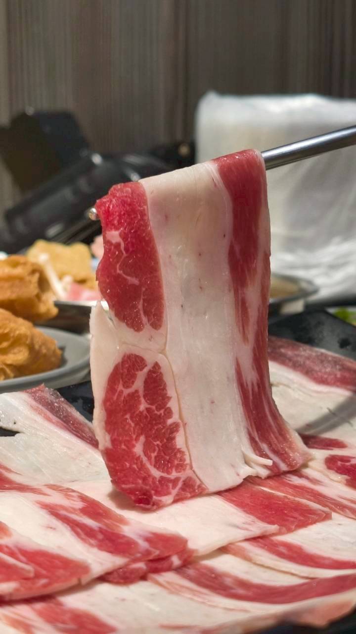 九鼎鍋｜高雄鳳山｜24小時不打烊超人氣小火鍋，自助吧吃到飽，讓你吃好吃滿！