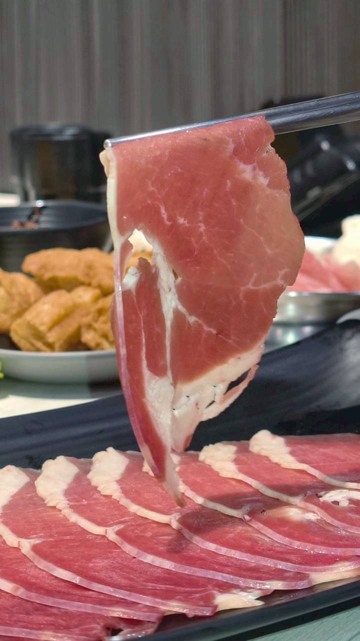 九鼎鍋｜高雄鳳山｜24小時不打烊超人氣小火鍋，自助吧吃到飽，讓你吃好吃滿！