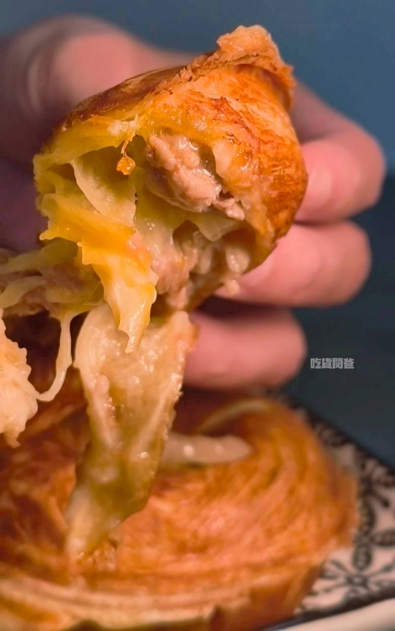 樂愛甜室｜高雄苓雅｜隱藏版甜點店！草莓甜甜圈、可頌銅板價讓你爽爽吃！