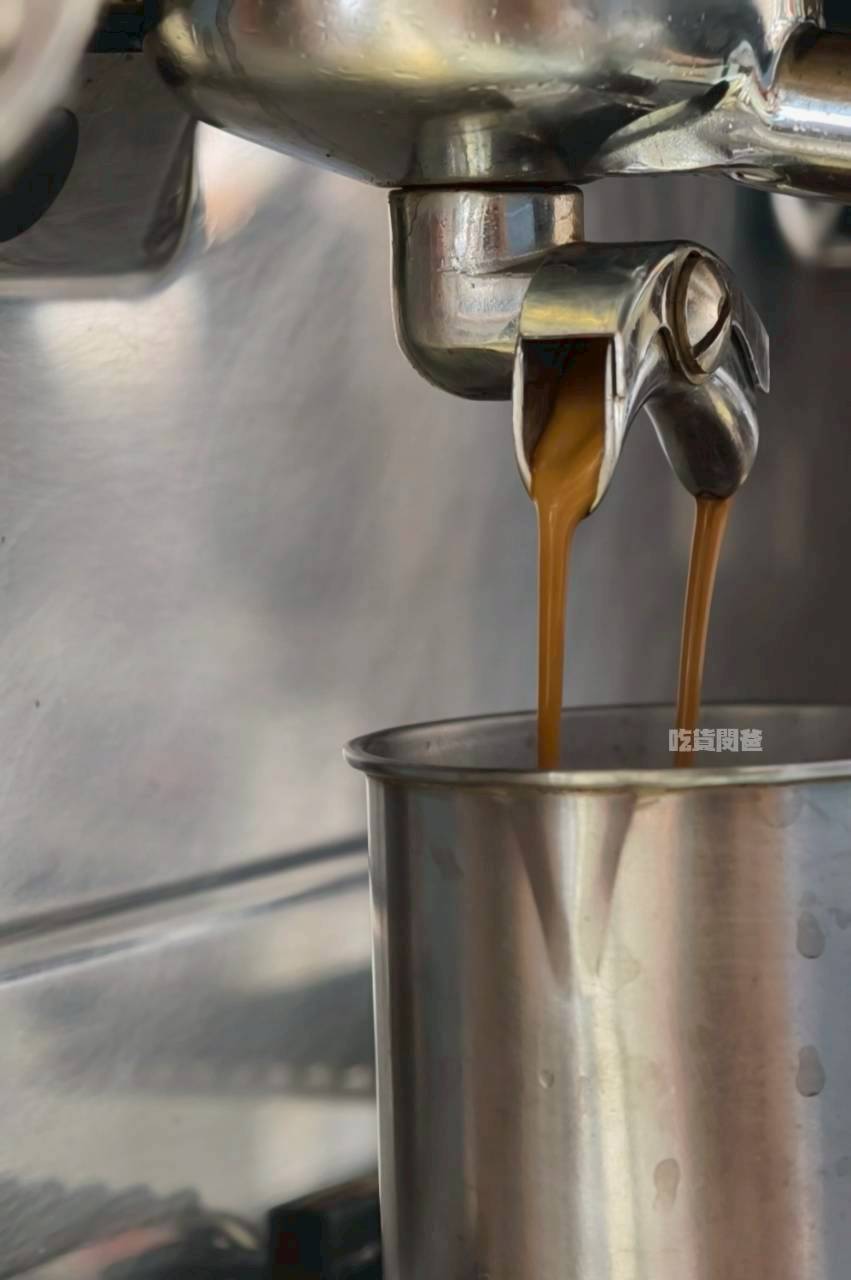 樂愛甜室｜高雄苓雅｜隱藏版甜點店！草莓甜甜圈、可頌銅板價讓你爽爽吃！