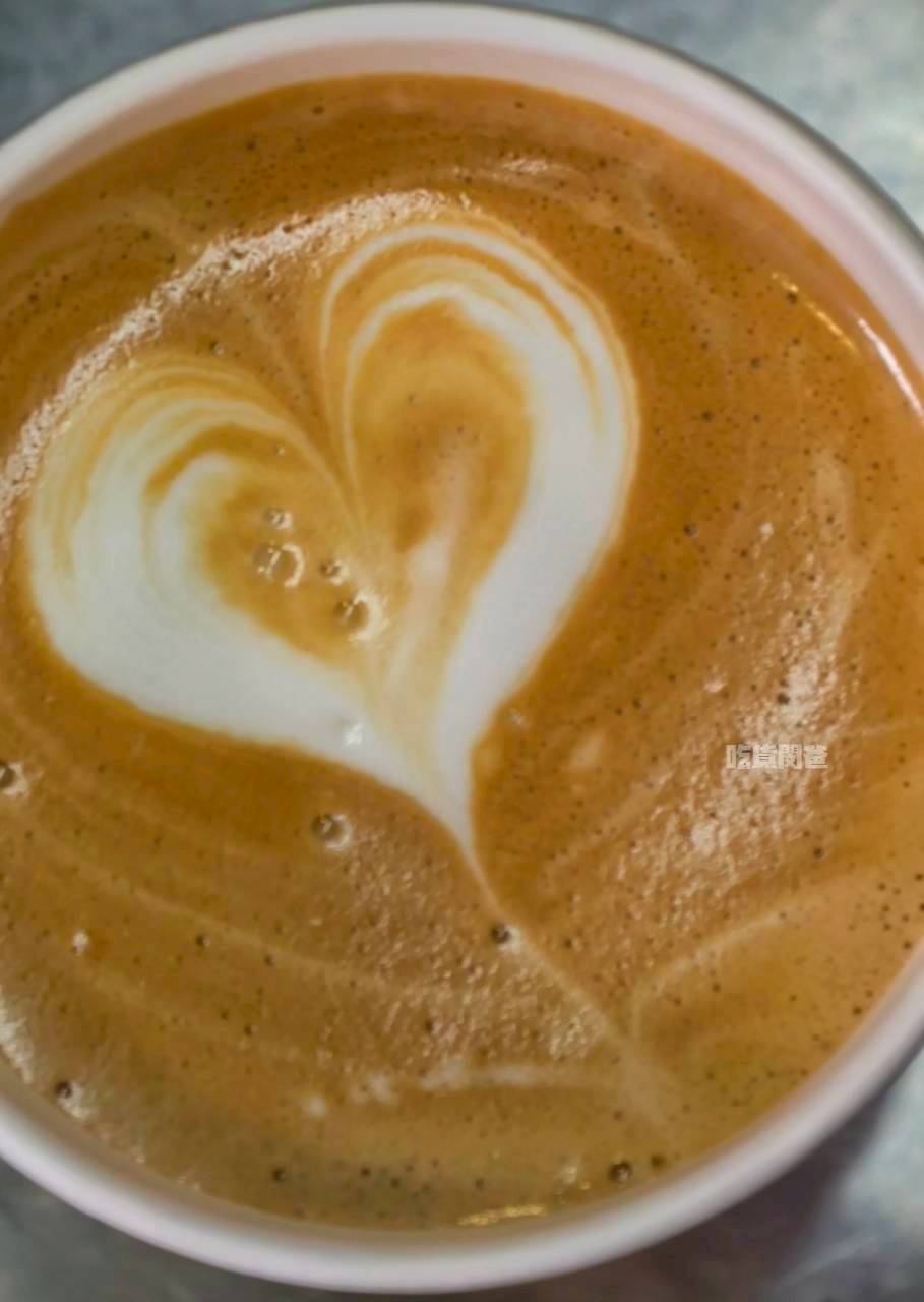 樂愛甜室｜高雄苓雅｜隱藏版甜點店！草莓甜甜圈、可頌銅板價讓你爽爽吃！