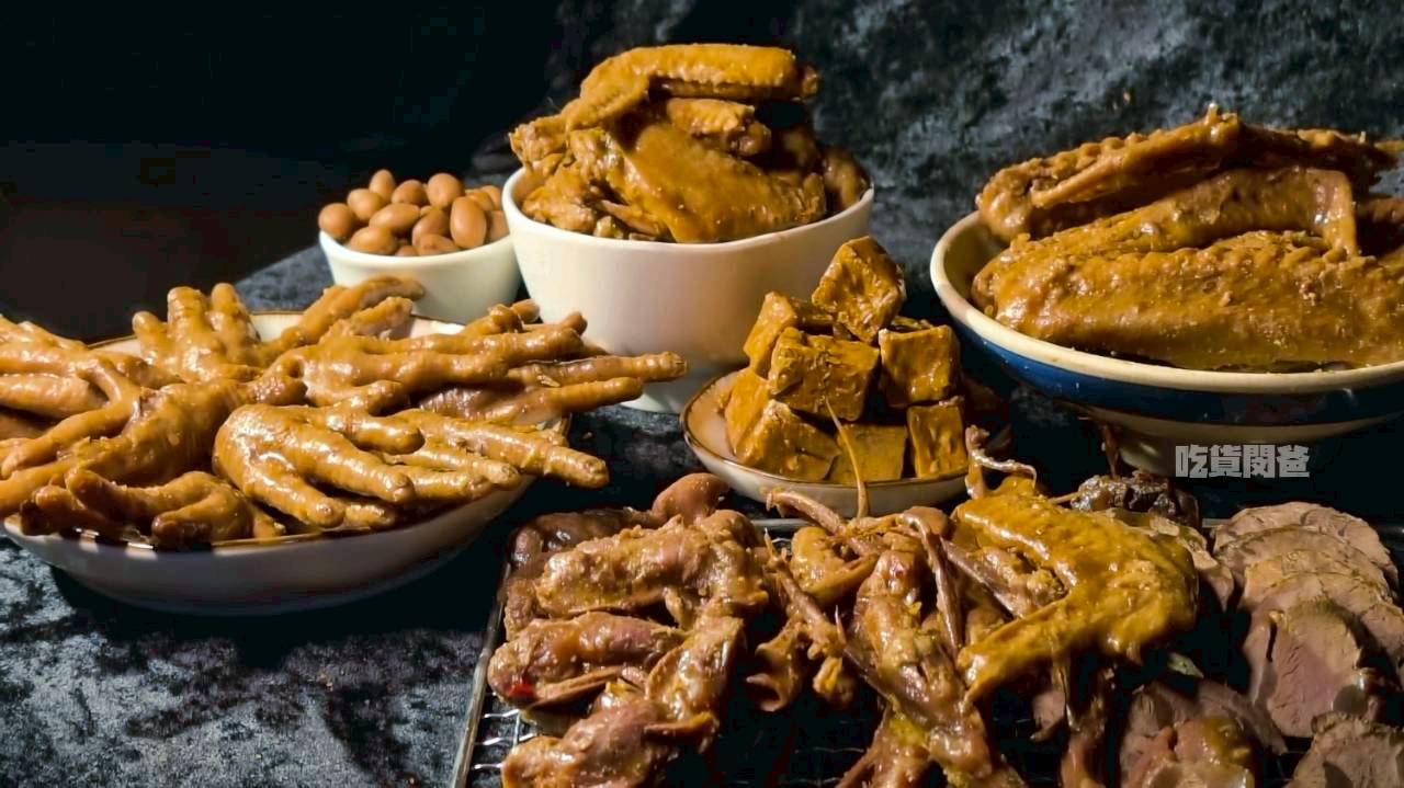 黑竹園雞腳凍|員林美食,40年老字號人氣冷滷,超涮嘴伴手禮,一吃愛上! - 第4張圖 黑竹園雞腳凍|員林美食,40年老字號人氣冷滷,超涮嘴伴手禮,一吃愛上!